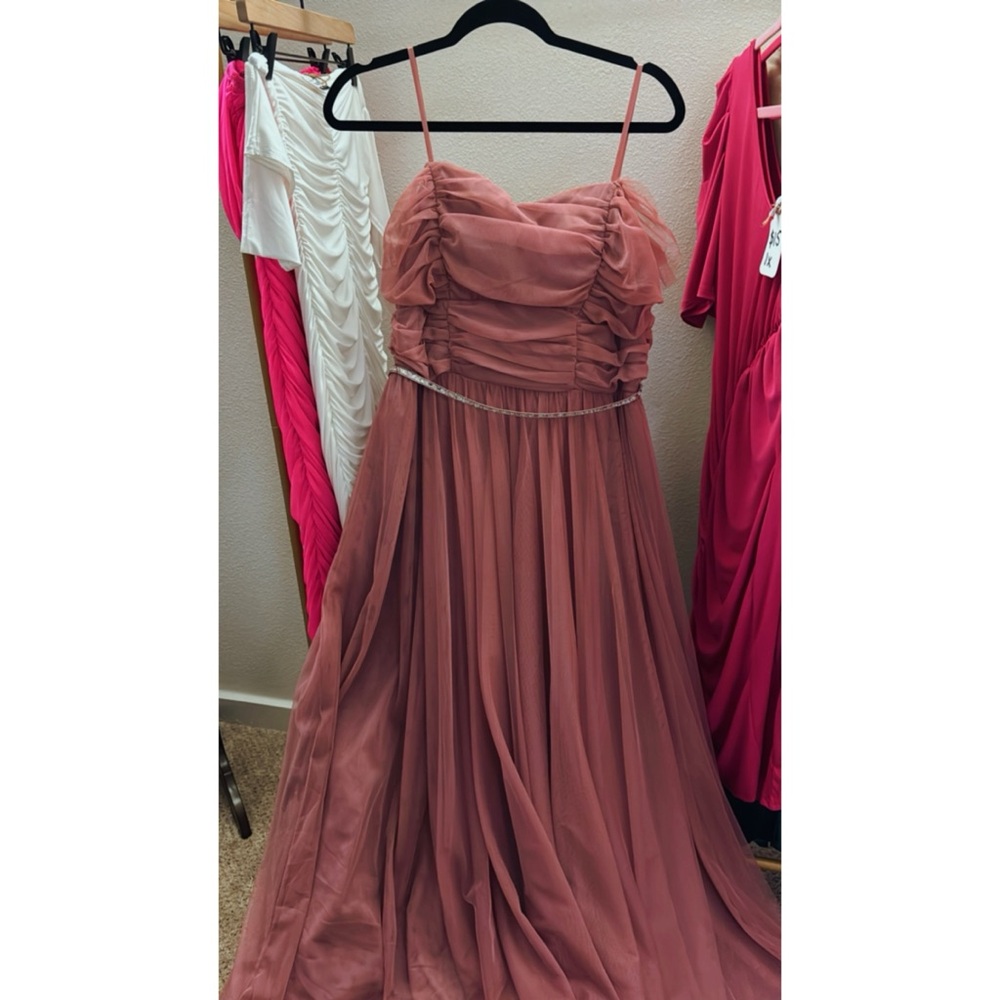 Lilac Dress - Perfect for Weddings, Proms, and Special Events!
